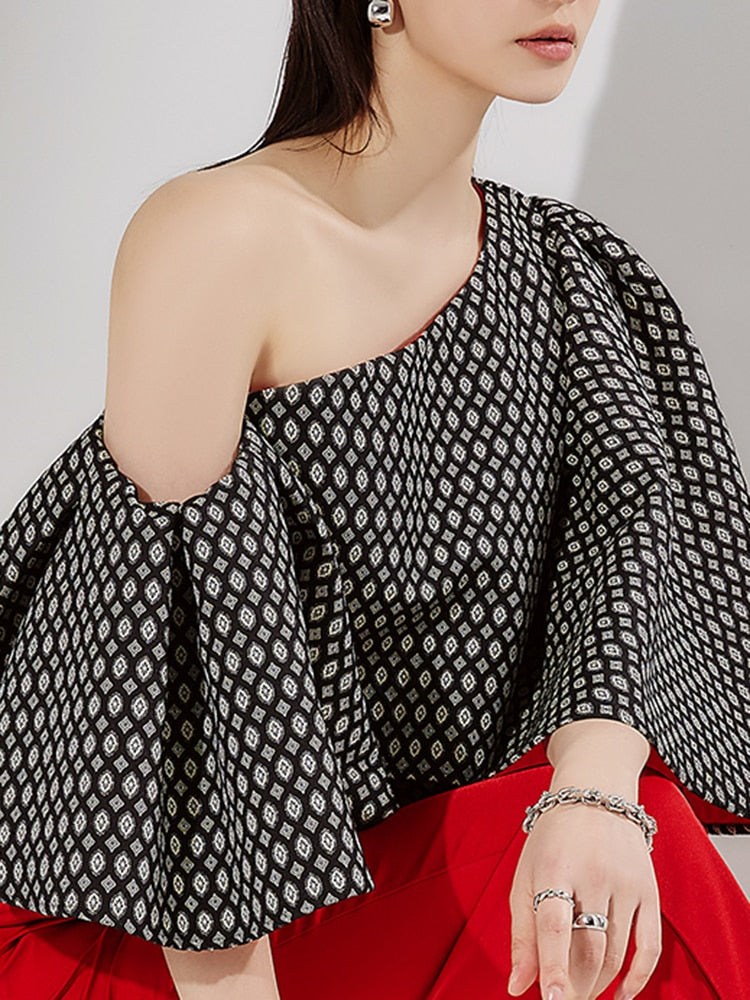 Angie Butterfly Sleeve One Shoulder Jacquard Tops