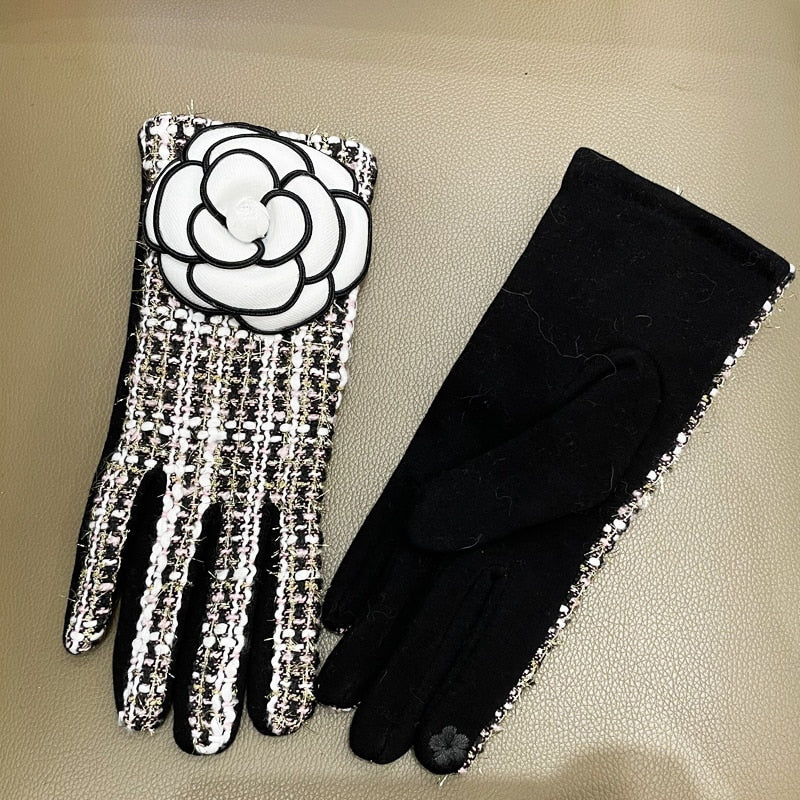 Camellia Flower Tweed Gloves