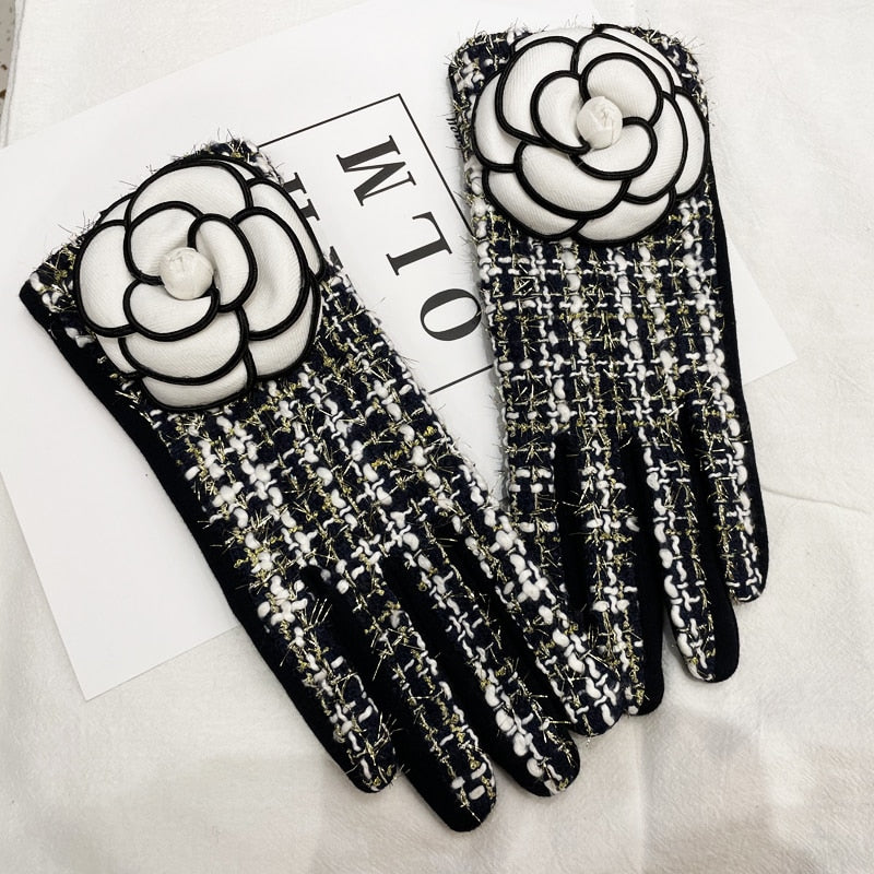 Camellia Flower Tweed Gloves