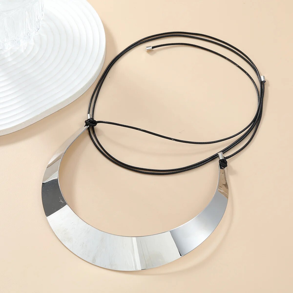 Edvin Arc & Circle Metal Pendant Choker Necklaces