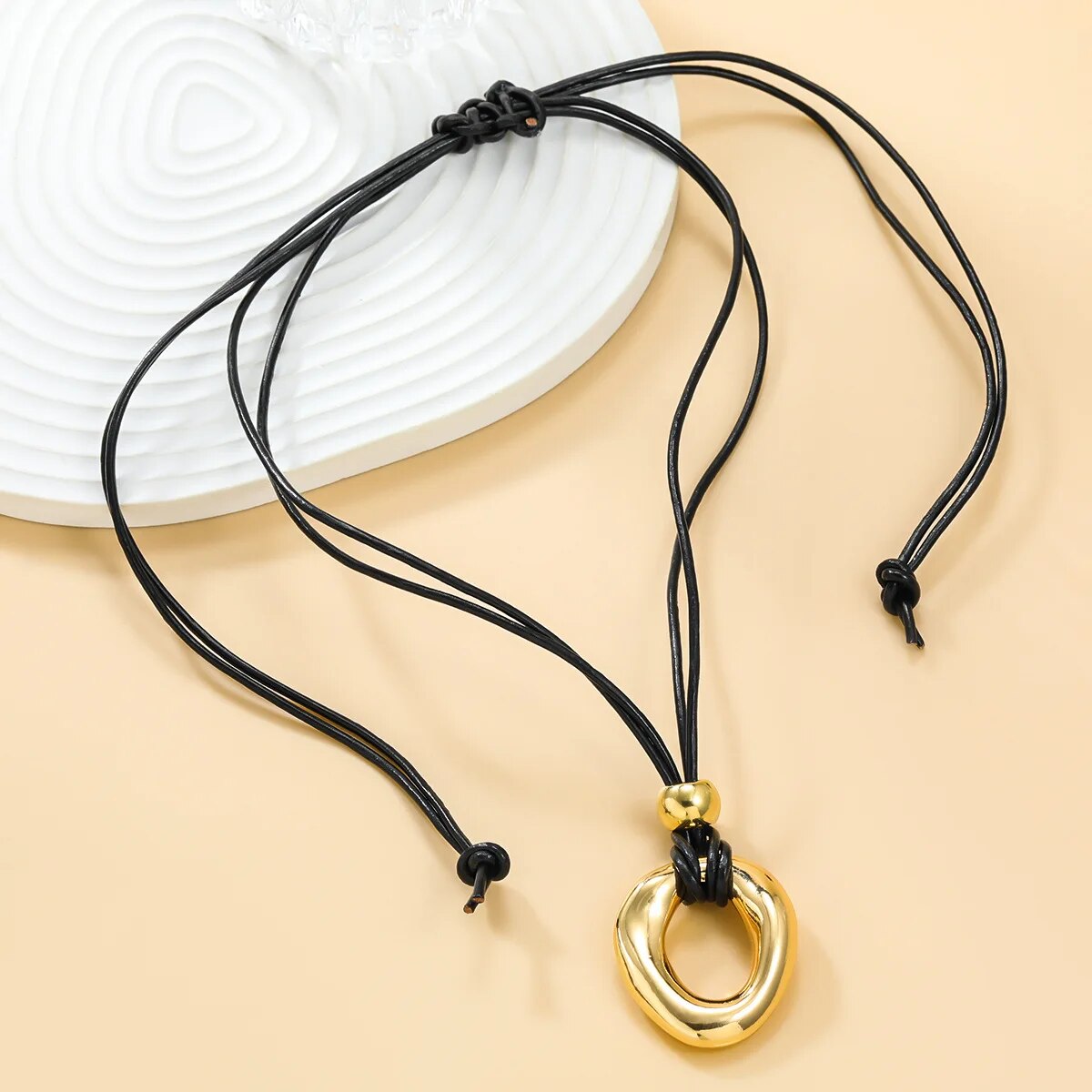 Edvin Arc & Circle Metal Pendant Choker Necklaces