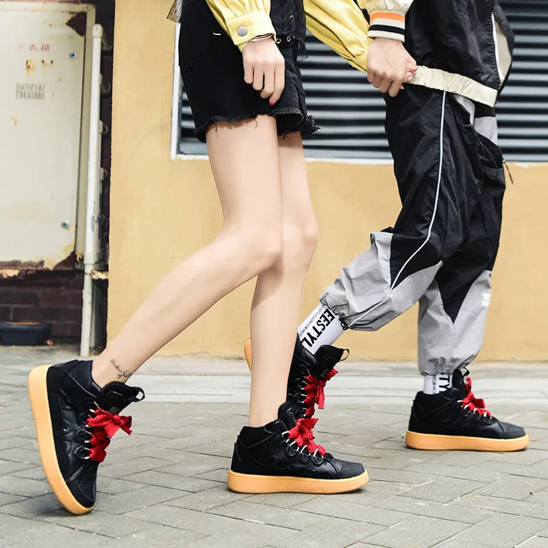 Zodie Wide Shoe Lacing UNISEX High Top Sneakers