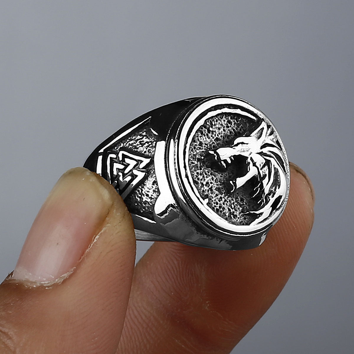 Viking Warrior Wolf Head Rune Ring